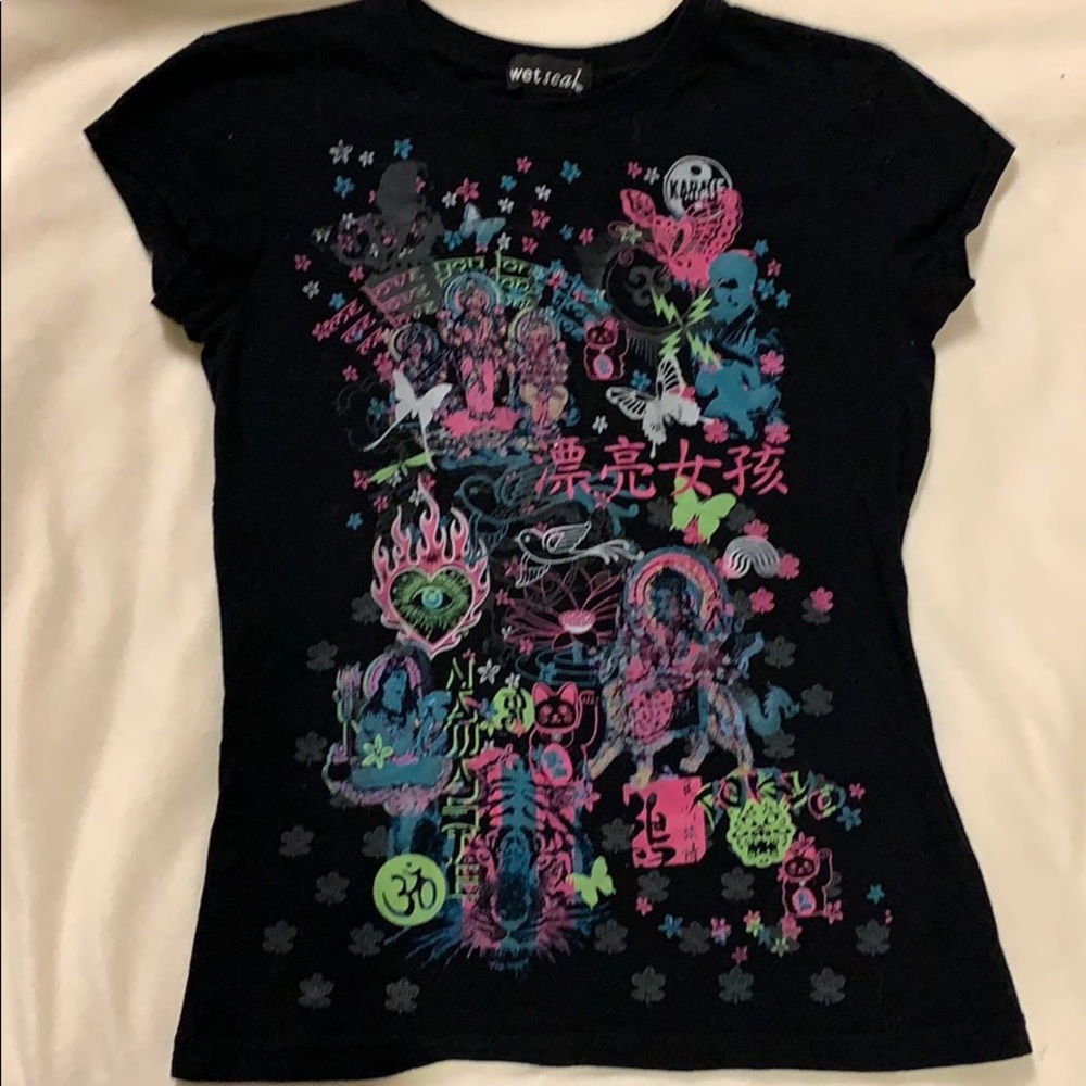 Black wet seal t shirt